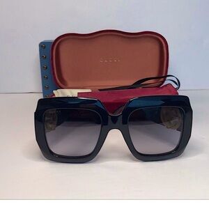Gucci sunglasses style gg1022s 001